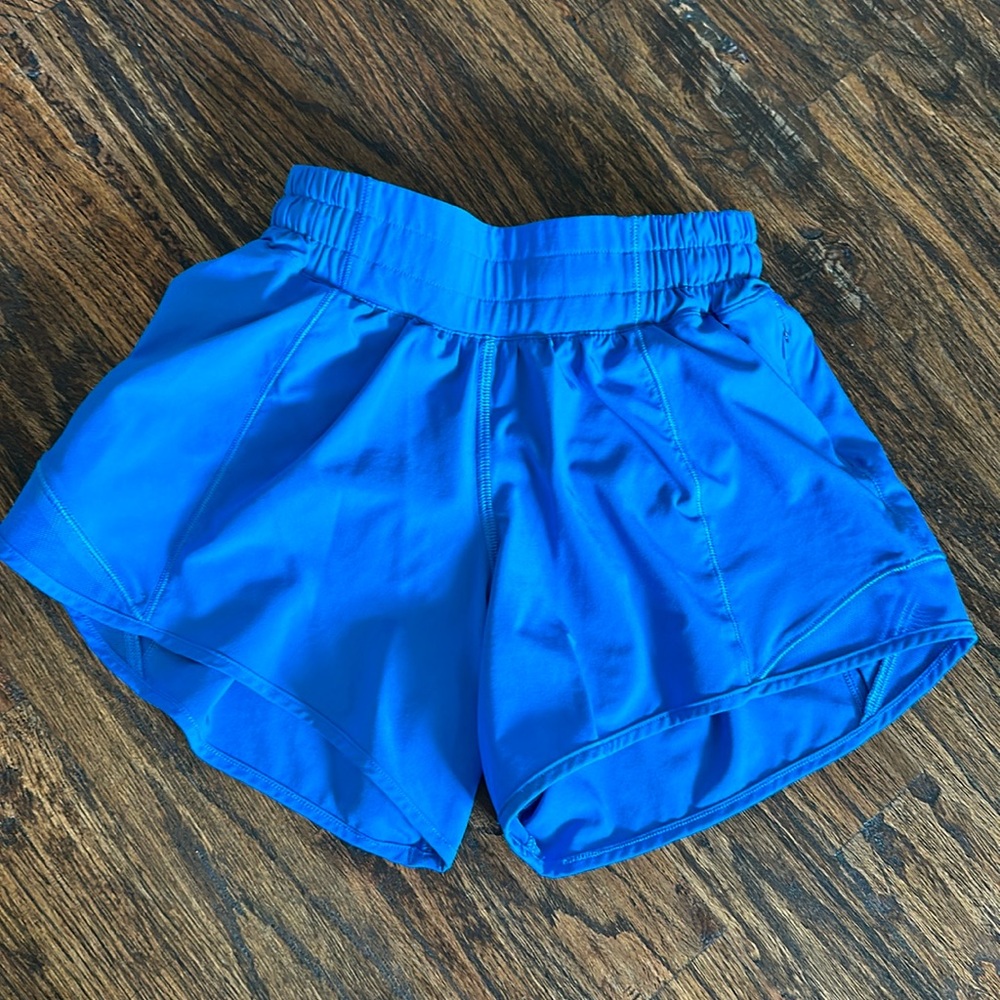 Lululemon hotty hot size 0 shorts with 4” inseam